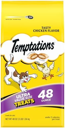 TEMPTATIONS Classic Crunchy and Soft Cat Treats Tasty Chicken Flavor, 48 Ounce (Pack of 1)