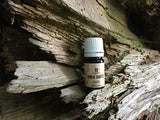Sz Essentials - Palo Santo Essential Oil - 100% Pure and Undiluted - Extracted from Peruvian Holy Wood - Rich & Woody Scent, with Fresh Overtones - Therapeutic Grade & Vegan - 0.17oz (5ml)
