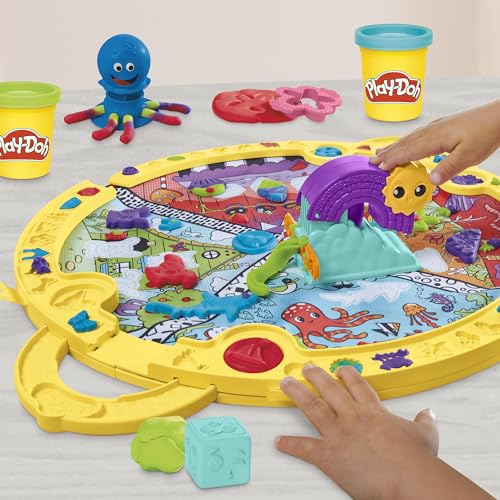 Play-Doh Fold & Go Playmat Starter Set with 19 Accessories, Preschool Toys for 3 Year Old Girls & Boys & Up, Kids Arts & Crafts