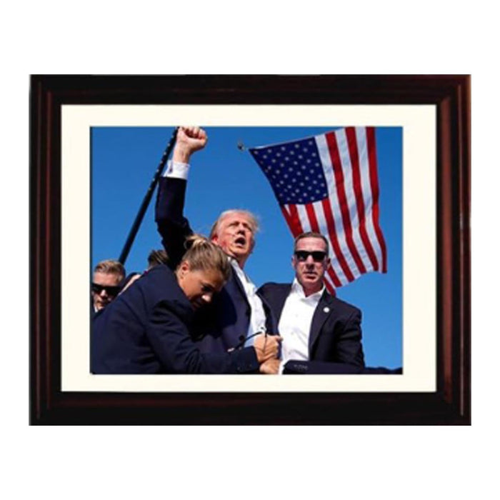 Trump Photo Frame 10"x8" | Trump Assassination Attempt Never Surrender Mugshot Photograph | The President's Man Donald J. Trump Merchandise | Trump Keep Fighting Fist Pump Framed Photo