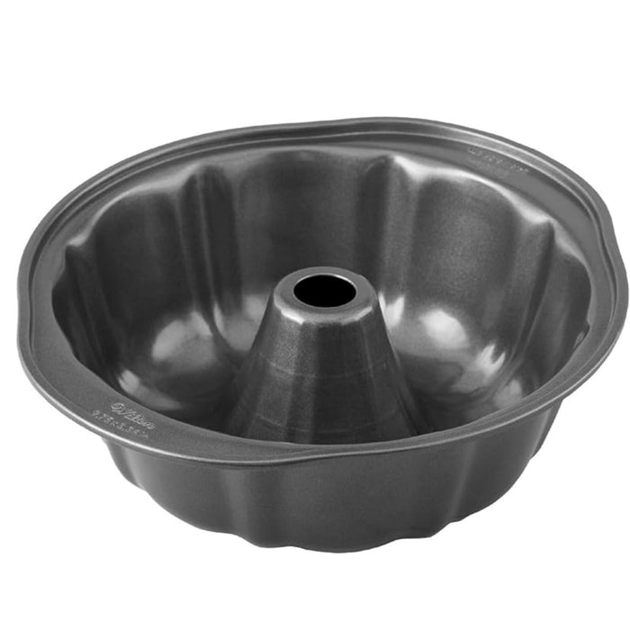 Wilton Gold Premium Non-Stick Warp-Resistant Bakeware, Made without PFAs, Fluted Tube Pan, 9.49 in, Packaging May Vary