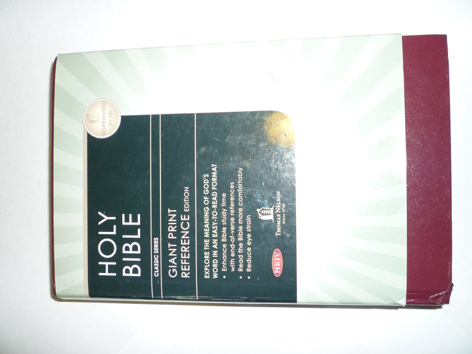The Holy Bible: New King James Version (Burgundy)
