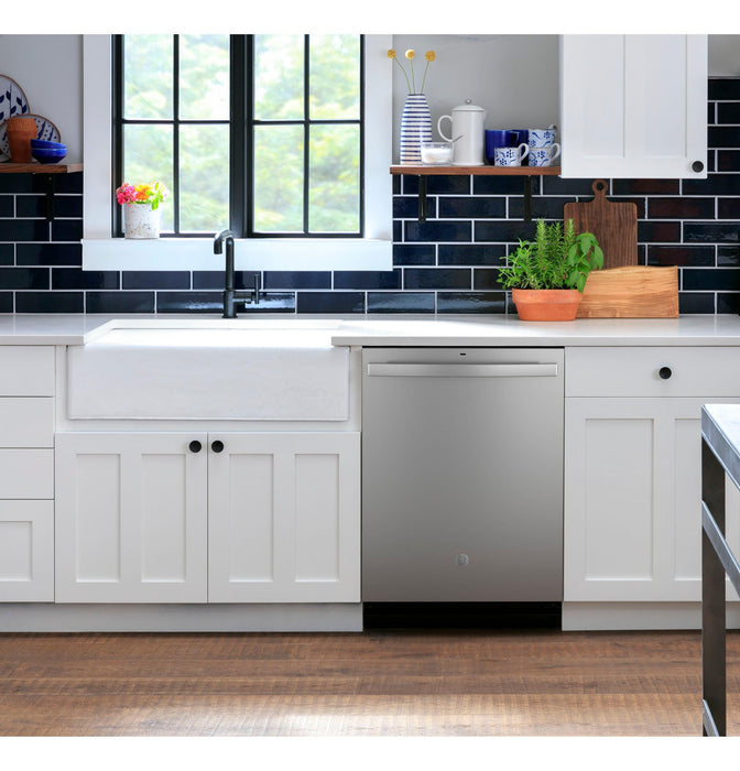 GE GDT550PYRFS Top Control with Plastic Interior Dishwasher with Sanitize Cycle & Dry Boost