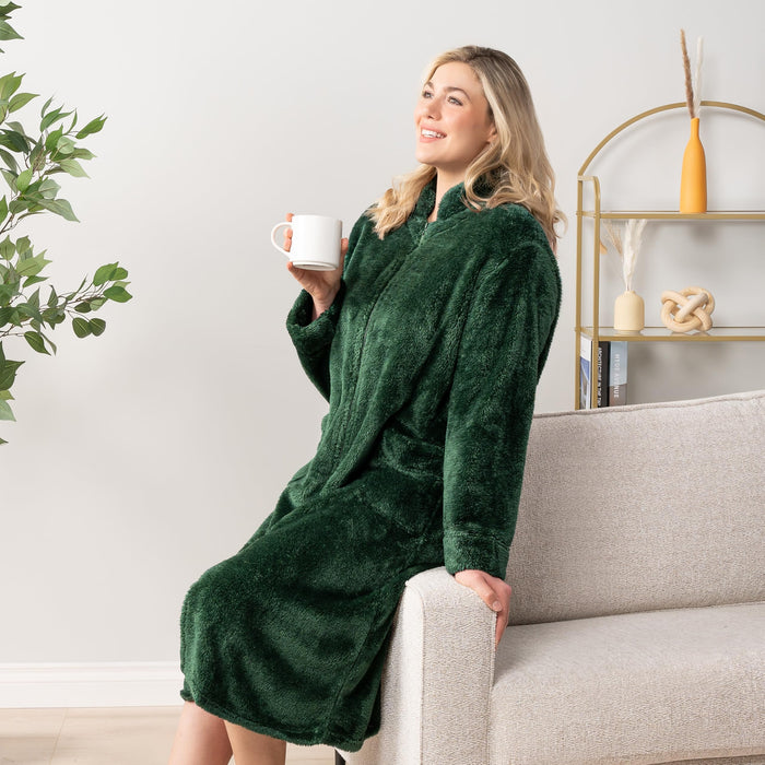 PAVILIA Womens Housecoat Zip Robe, Sherpa Zip Up Front Robe Bathrobe, Fuzzy Warm Zipper House Coat Lounger for Women Ladies Elderly with Pockets, Fluffy Fleece Long - Emerald Green (Large/X-Large)