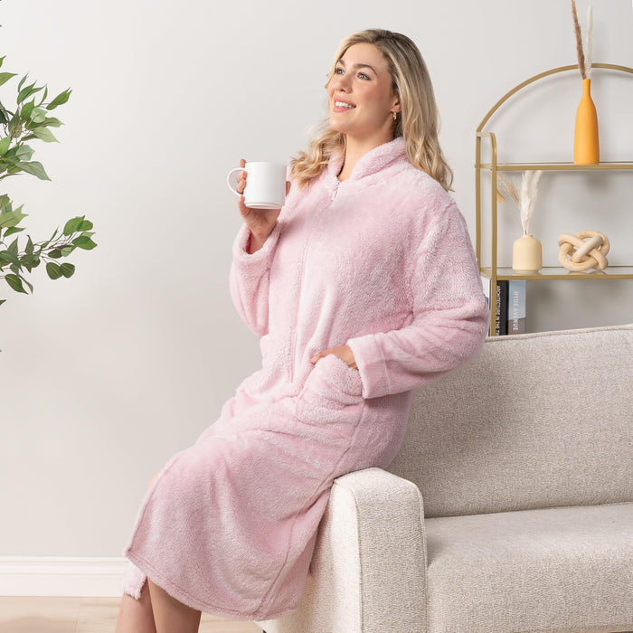 PAVILIA Womens Housecoat Zip Robe, Sherpa Zip Up Front Robe Bathrobe, Fuzzy Warm Zipper House Coat Lounger for Women Elderly with Pockets, Fluffy Fleece Long Plus Size, Light Pink (2X/3X)