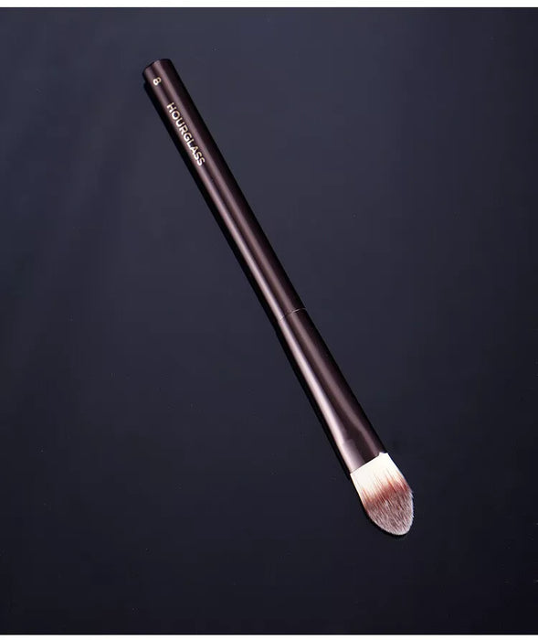 HOURGLASS Large Concealer Brush