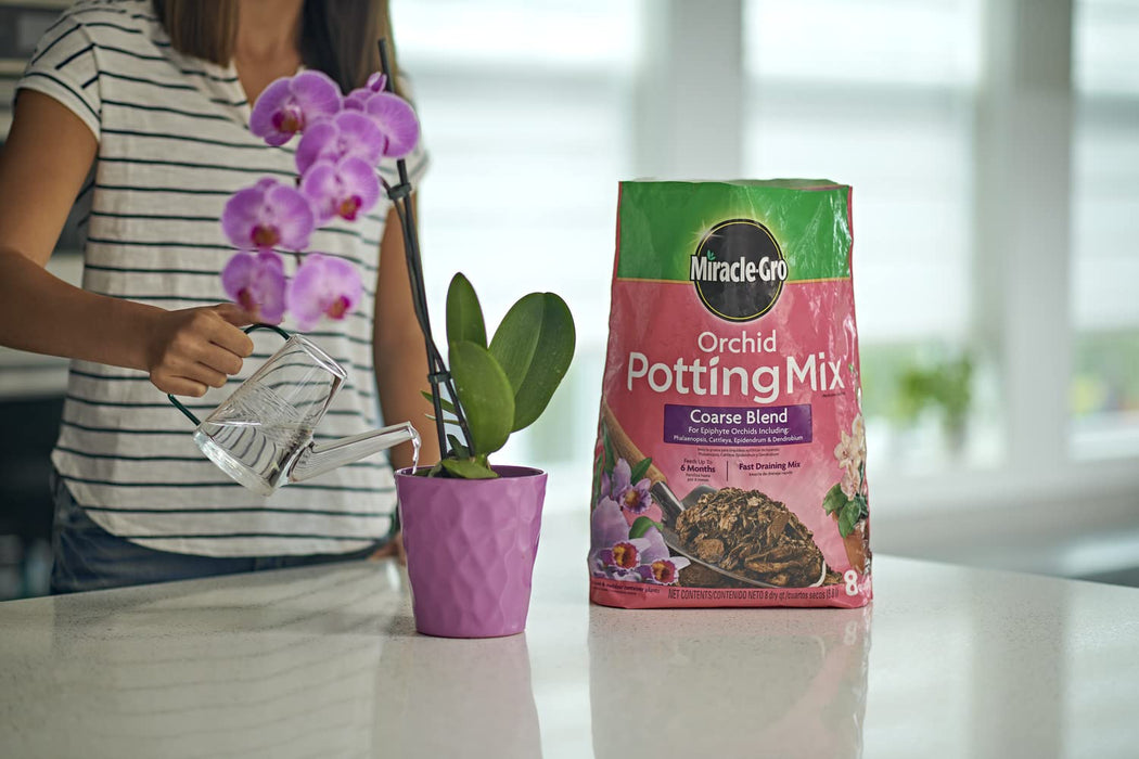 Miracle-Gro Orchid Bundle Pack - Includes Potting Mix and Plant Food Made Specifically for Orchids