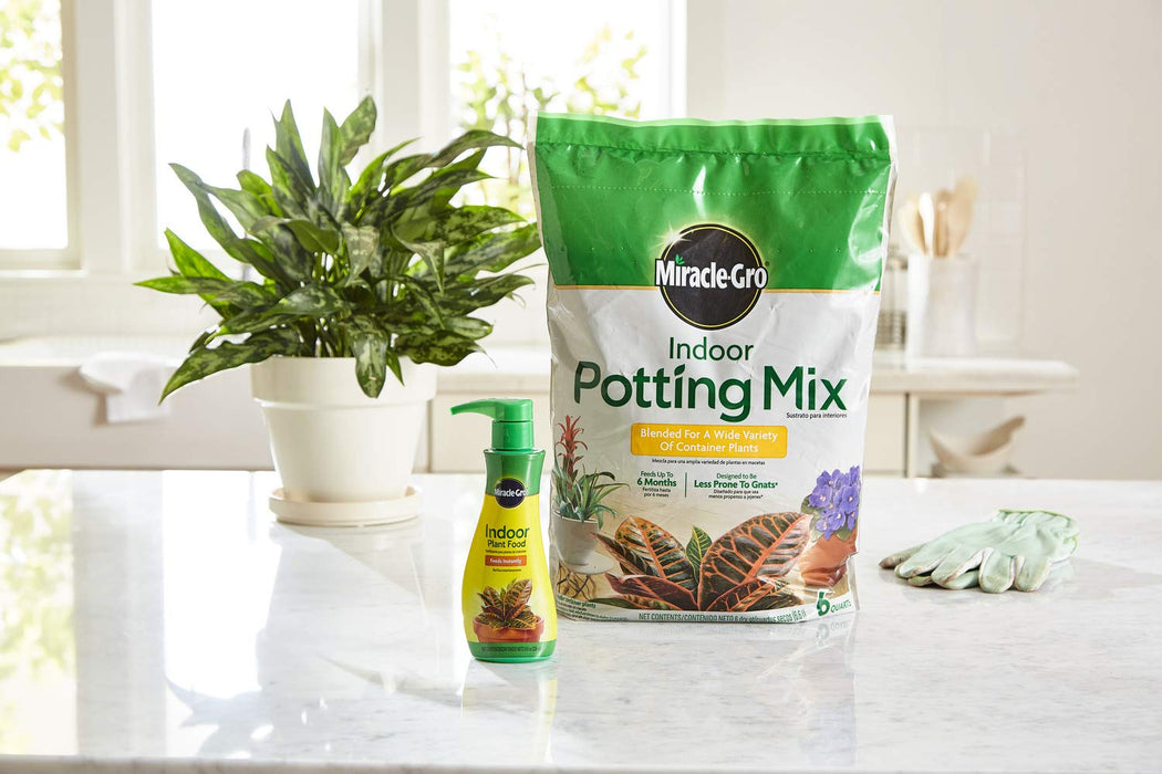 Miracle-Gro Indoor Potting Mix (6 qt.) and Indoor Plant Food (8 oz.) - Bundle for Growing and Fertilizing Houseplants