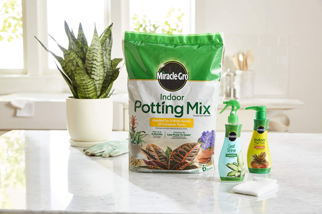 Miracle-Gro Indoor Potting Mix - Bundle of Potting Soil (6 qt.), Liquid Plant Food (8 oz.) & Leaf Shine (8 oz.) for Growing, Fertilizing & Cleaning Houseplants