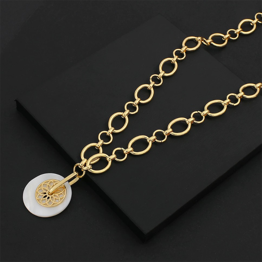 Punk Gold Color Acrylic Round Pendant Choker Necklace for Women