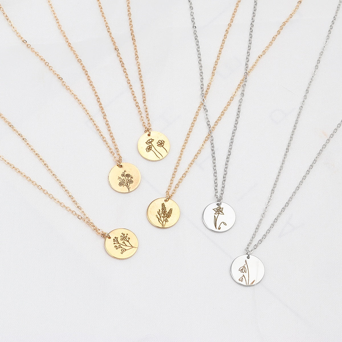 Birth Month Flower Necklace Gold Color January Snowdrop Flower For Women Gift The New Year 44cm(17 3/8&quot;) long, 1 Piece